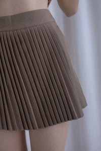 Mich Neatly Pleated Skorts In Camel