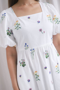 Mosley Floral Stalk Embro Puffy Sleeve Dress In White