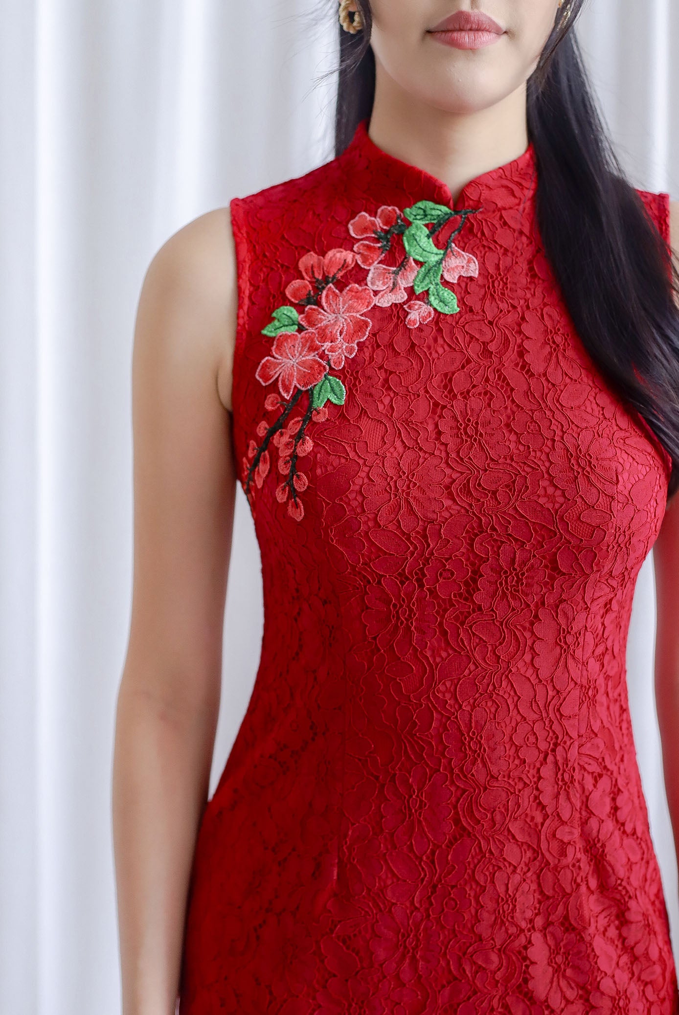 Omie Embro Floral Lace Cheongsam Dress In Wine Red