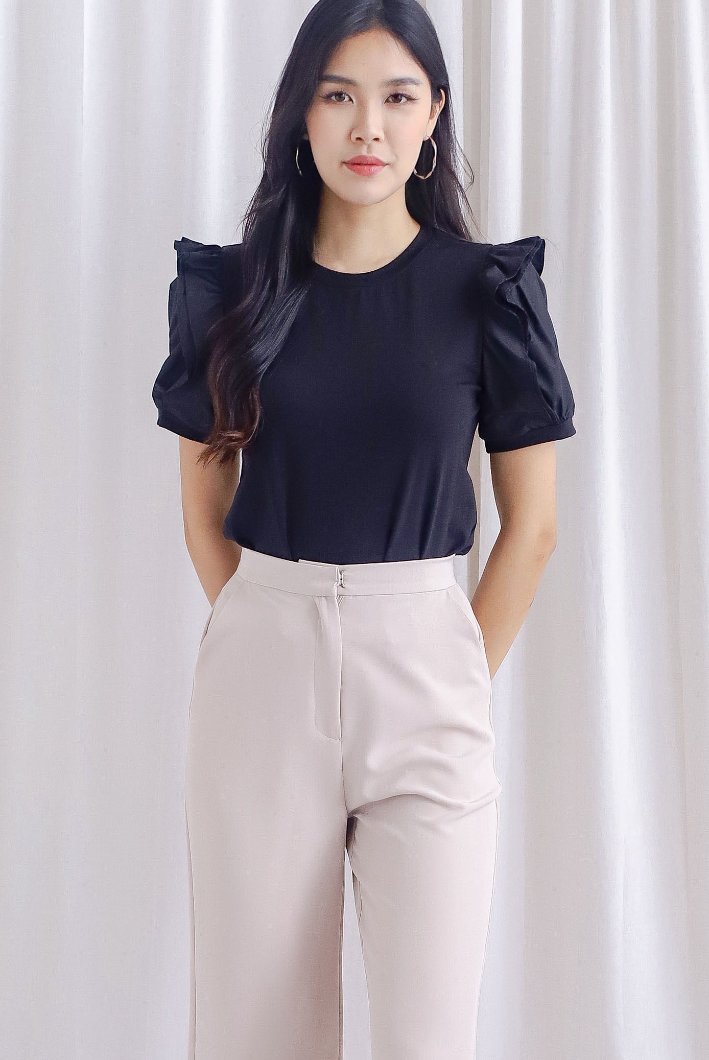 Paige Ruffle Puffy Sleeve Top In Black