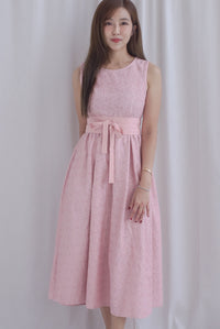 Primrose Two Ways Sleeve Lace Maxi Dress In Pink