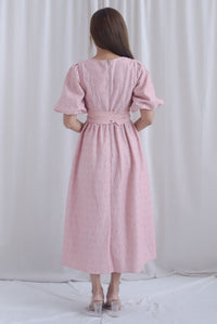 Primrose Two Ways Sleeve Lace Maxi Dress In Pink