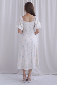 Rachel Sweetheart Floral Sleeved Dress In Blue