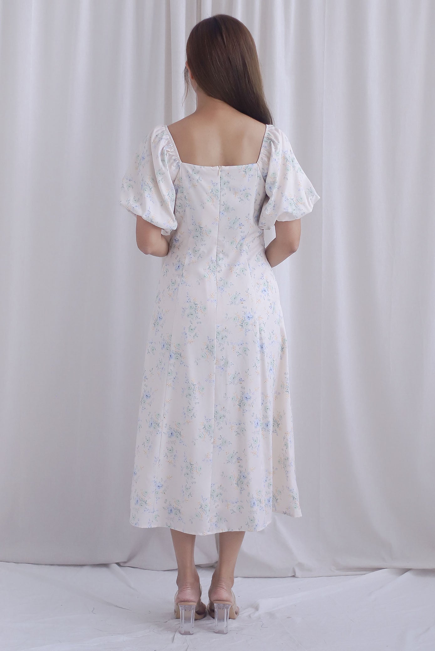 Rachel Sweetheart Floral Sleeved Dress In Blue