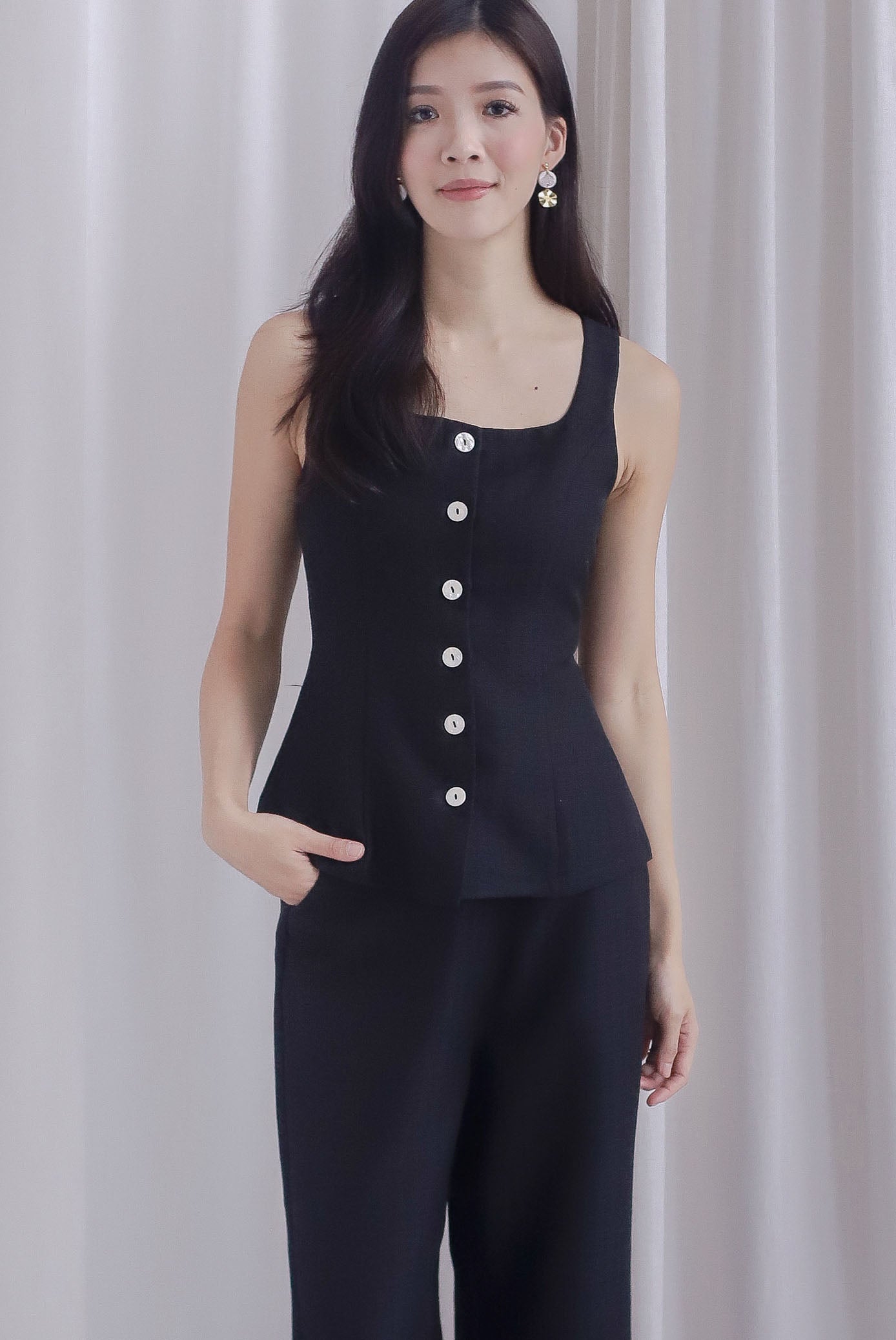 Raquel Buttons Vest Top In Black