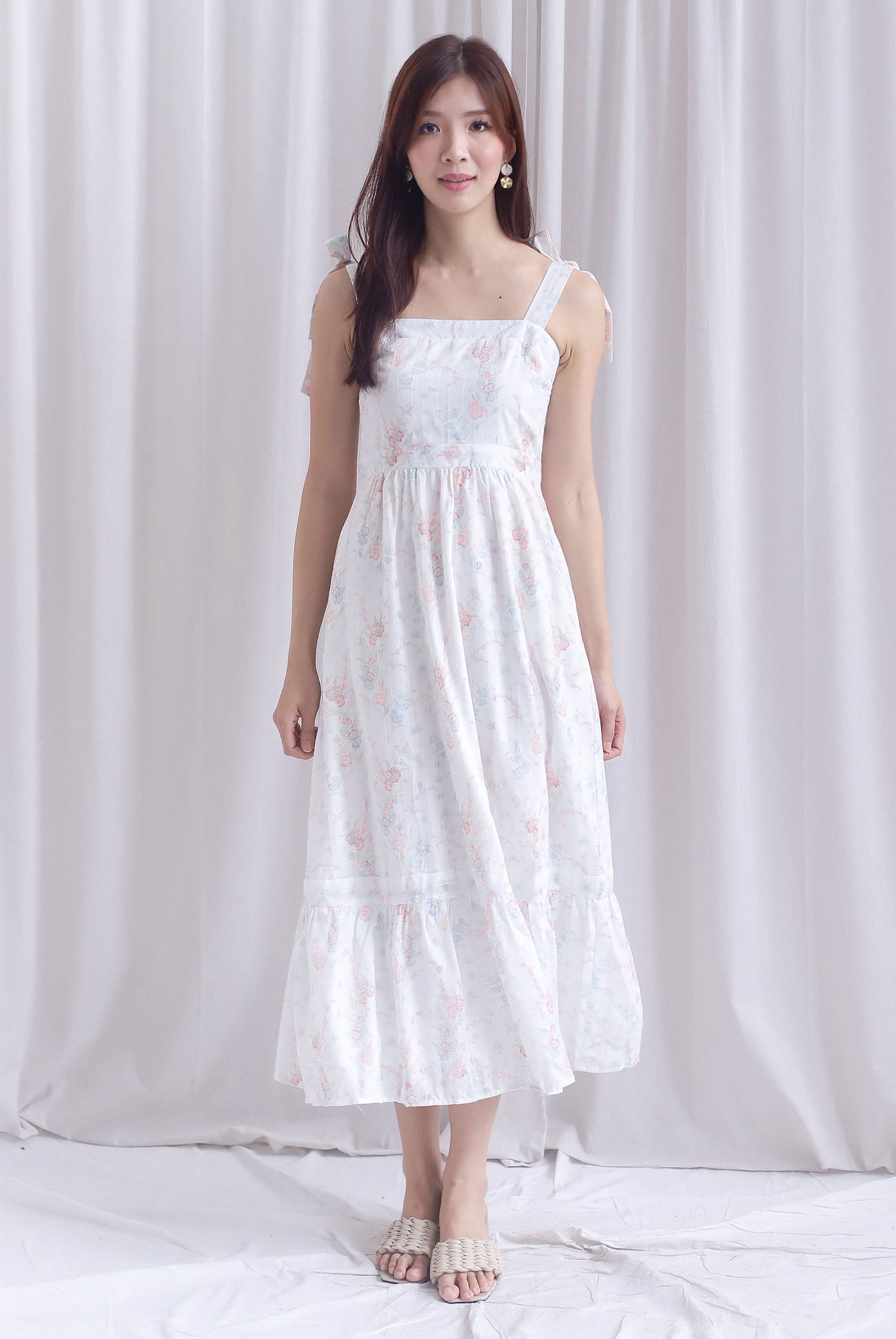 Ronnie Bow Strap Maxi Dress In Peach Floral