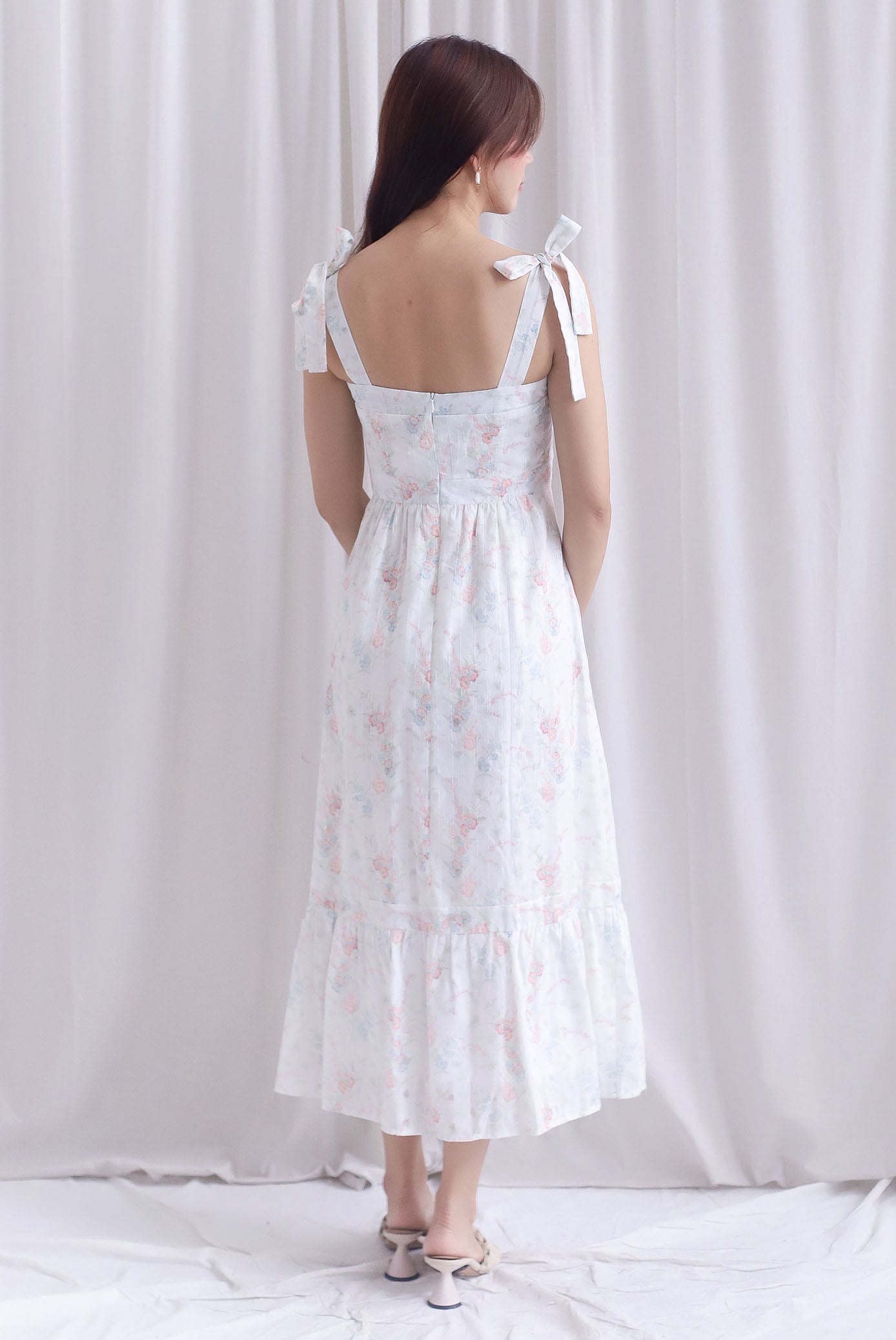 Ronnie Bow Strap Maxi Dress In Peach Floral