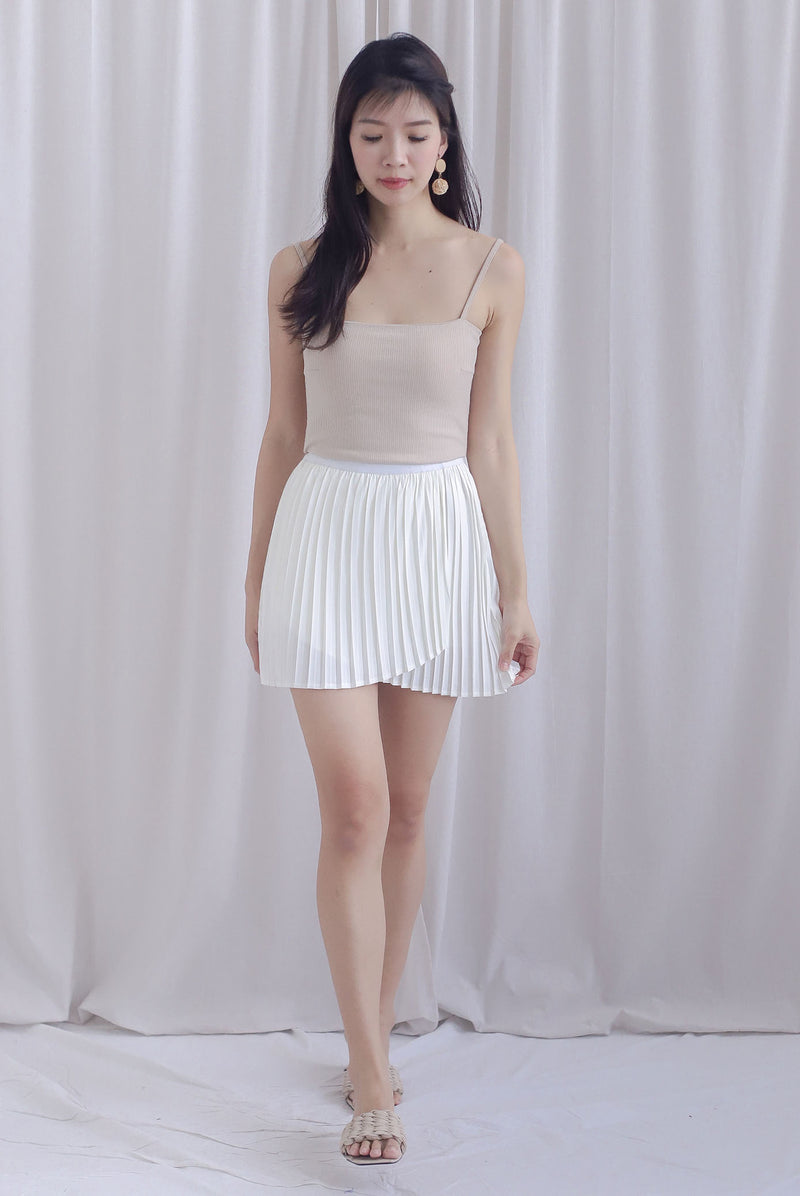 Rory Pleated Overlap Skort In White