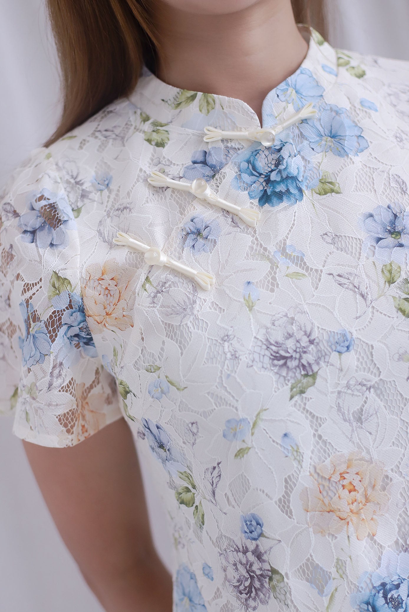 Rosette Oriental Garden Lace Cheong Sam Dress In Blue