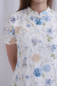 Rosette Oriental Garden Lace Cheong Sam Dress In Blue