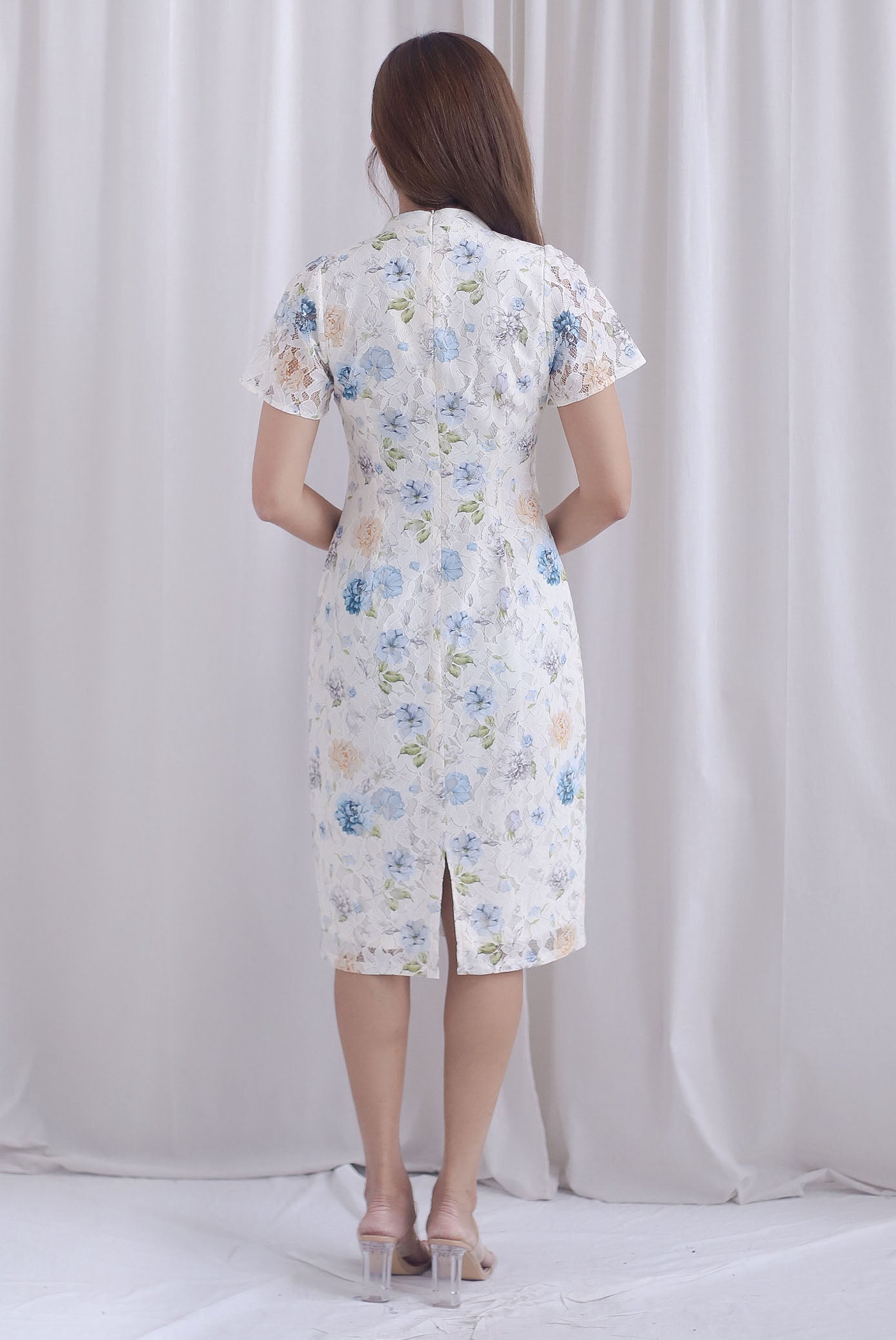 Rosette Oriental Garden Lace Cheong Sam Dress In Blue