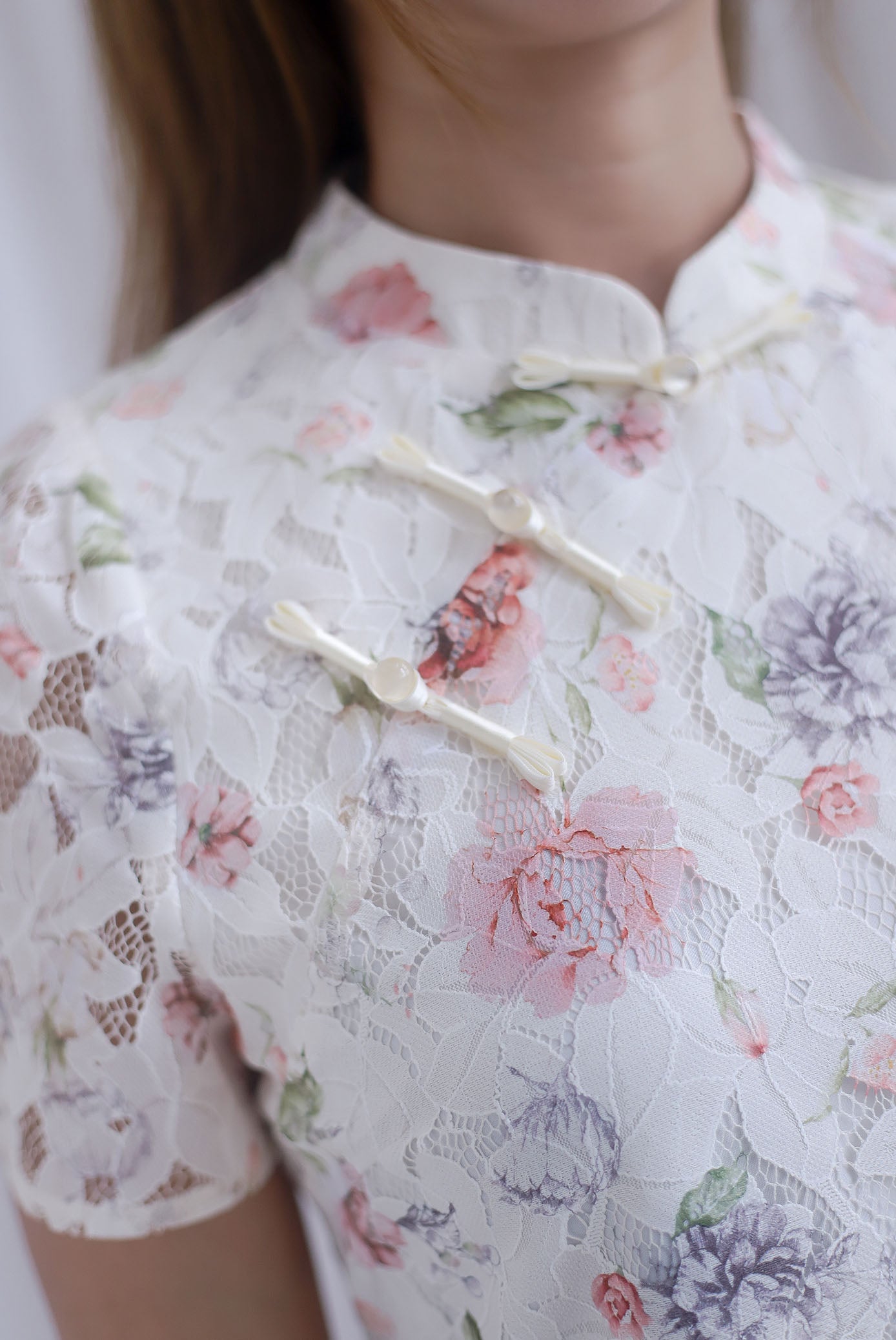 Rosette Oriental Garden Lace Cheong Sam Dress In Pink