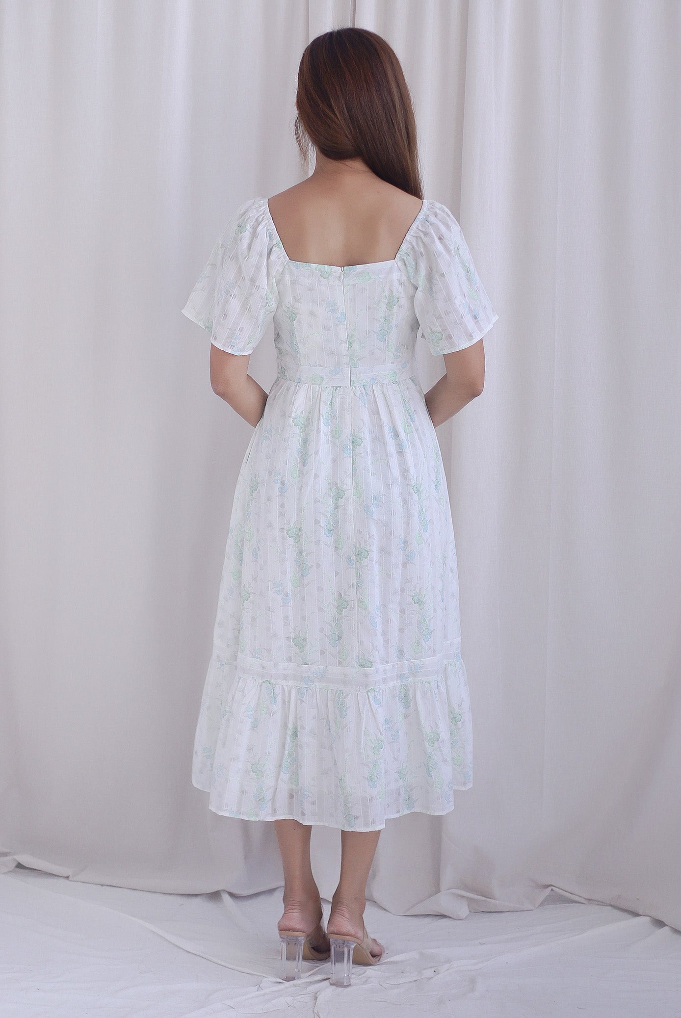 Satella Flutter Sleeves Lattice Floral Midi Dress In Green Floral