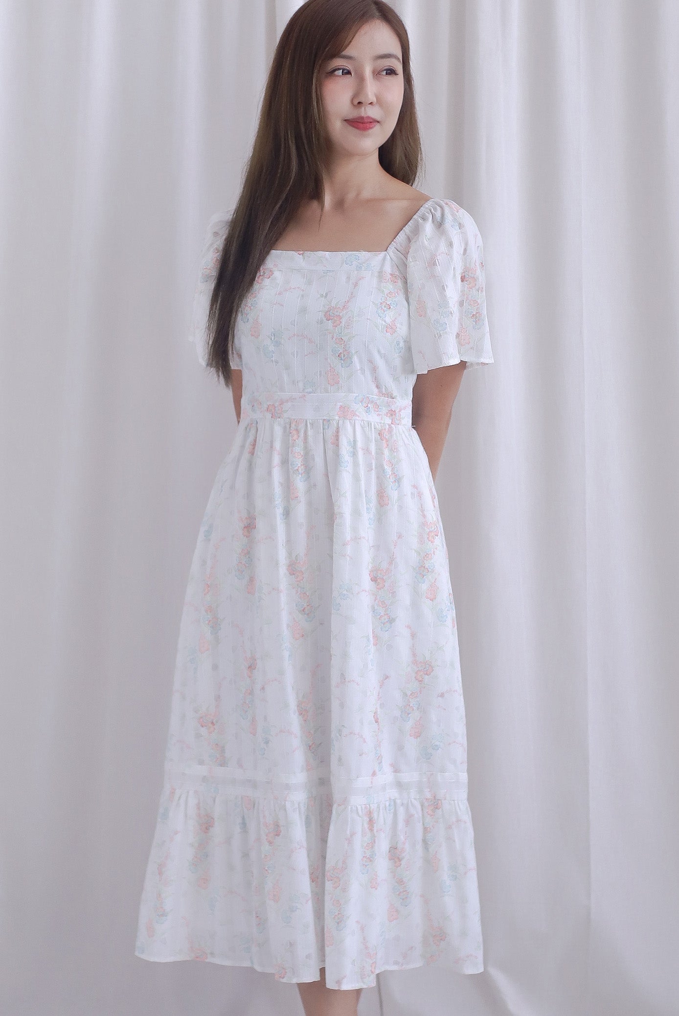 Satella Flutter Sleeves Lattice Floral Midi Dress In Peach Floral