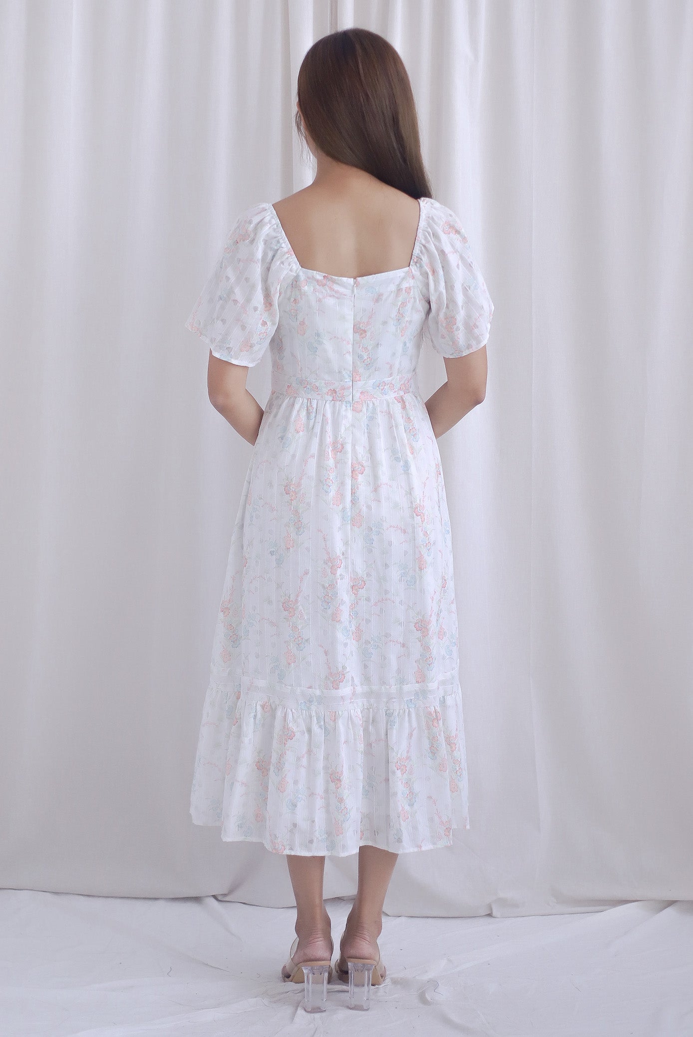 Satella Flutter Sleeves Lattice Floral Midi Dress In Peach Floral