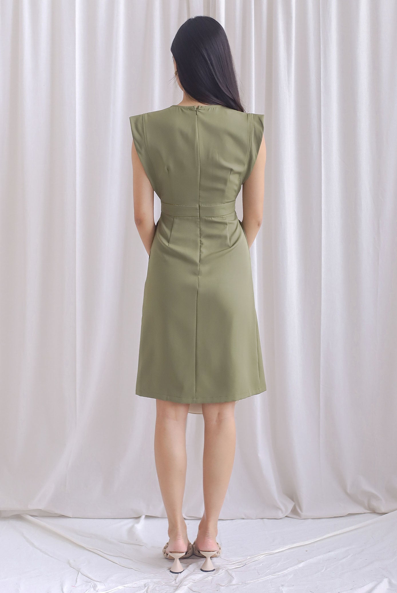 Shelly Utility Pocket Work Dress In Olive Green