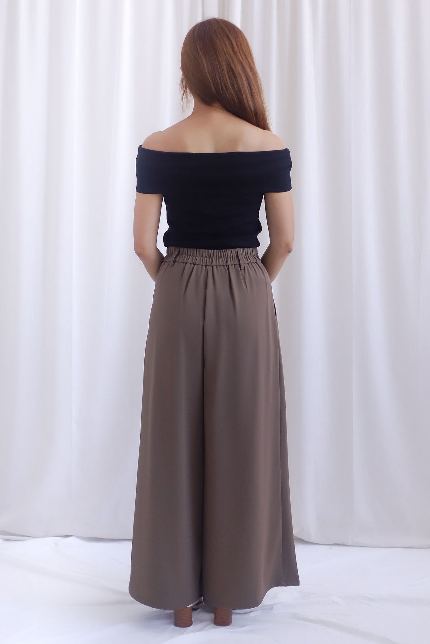 Sienna Off Shoulder Top In Black