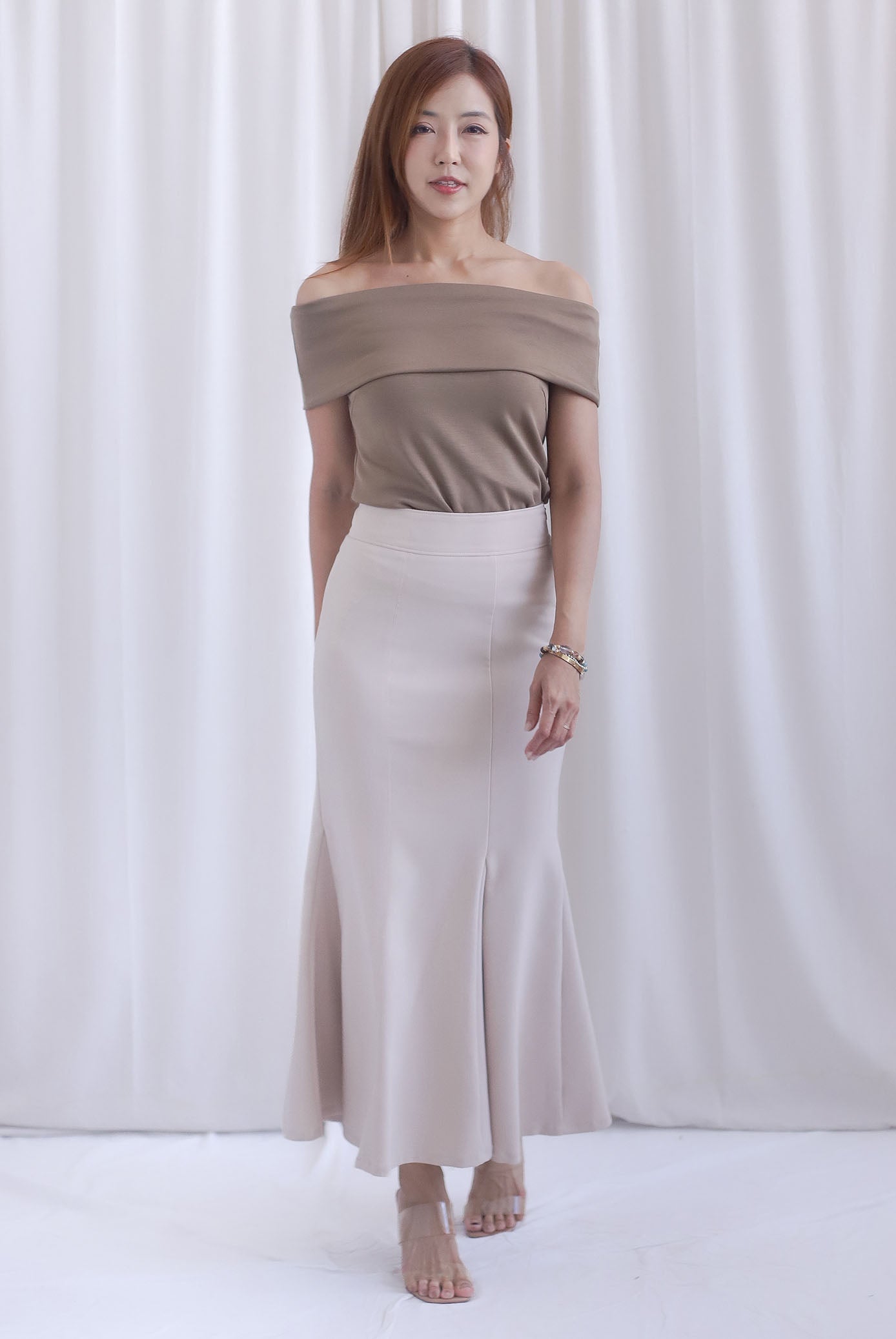 Sienna Off Shoulder Top In Taupe