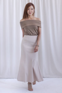 Sienna Off Shoulder Top In Taupe