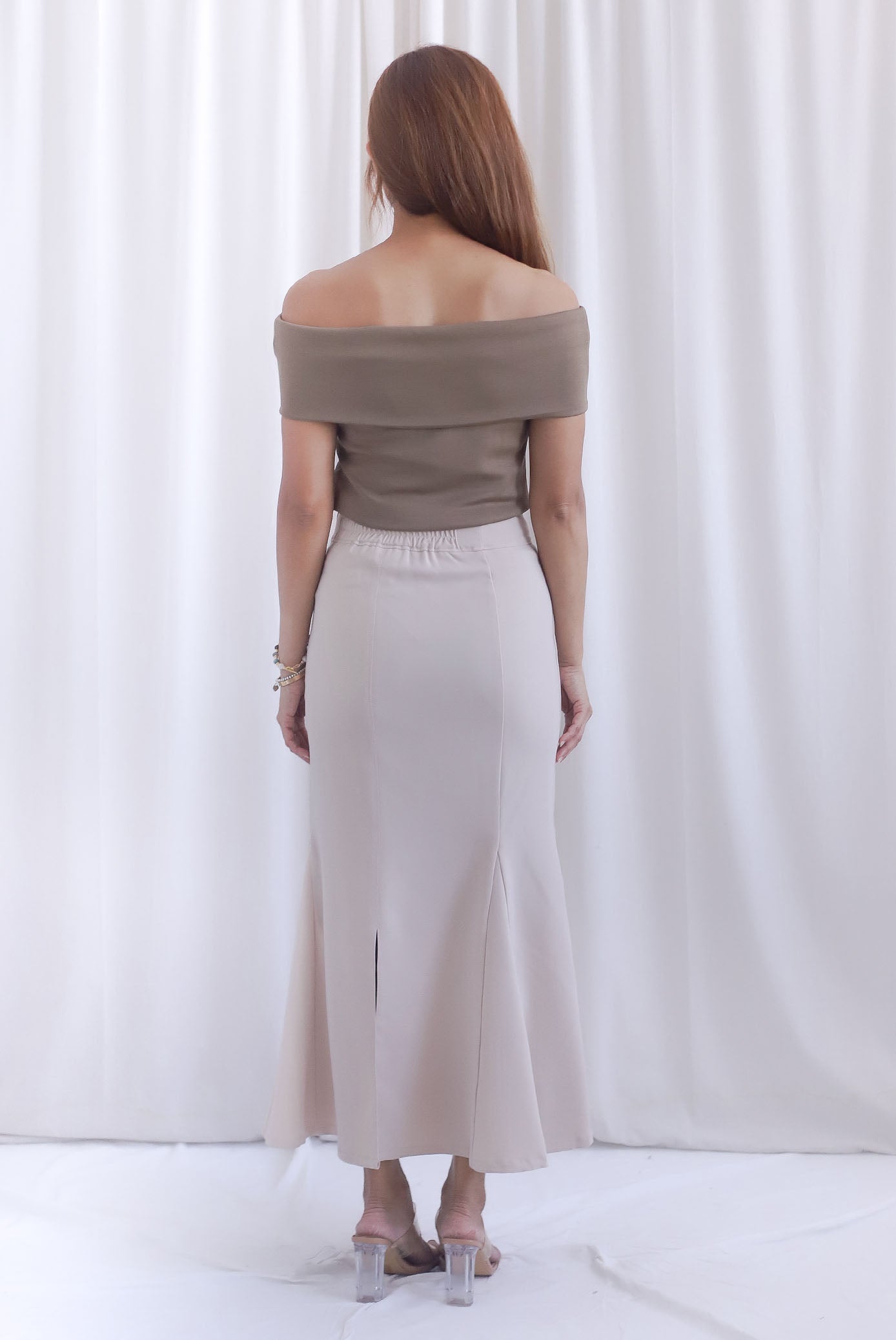 Sienna Off Shoulder Top In Taupe