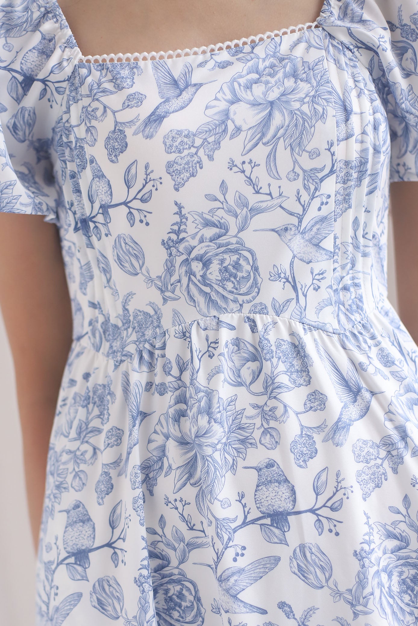 Solenes Porcelain Lattice Pintuck Sleeved Midi Dress In Blue