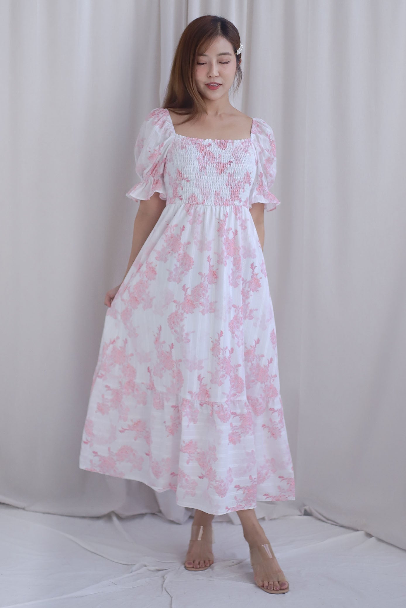 Spring Muse Puffy Sleeve Smocked Dress In Pink