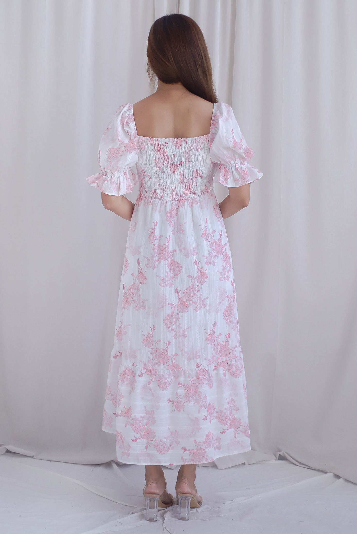 Spring Muse Puffy Sleeve Smocked Dress In Pink