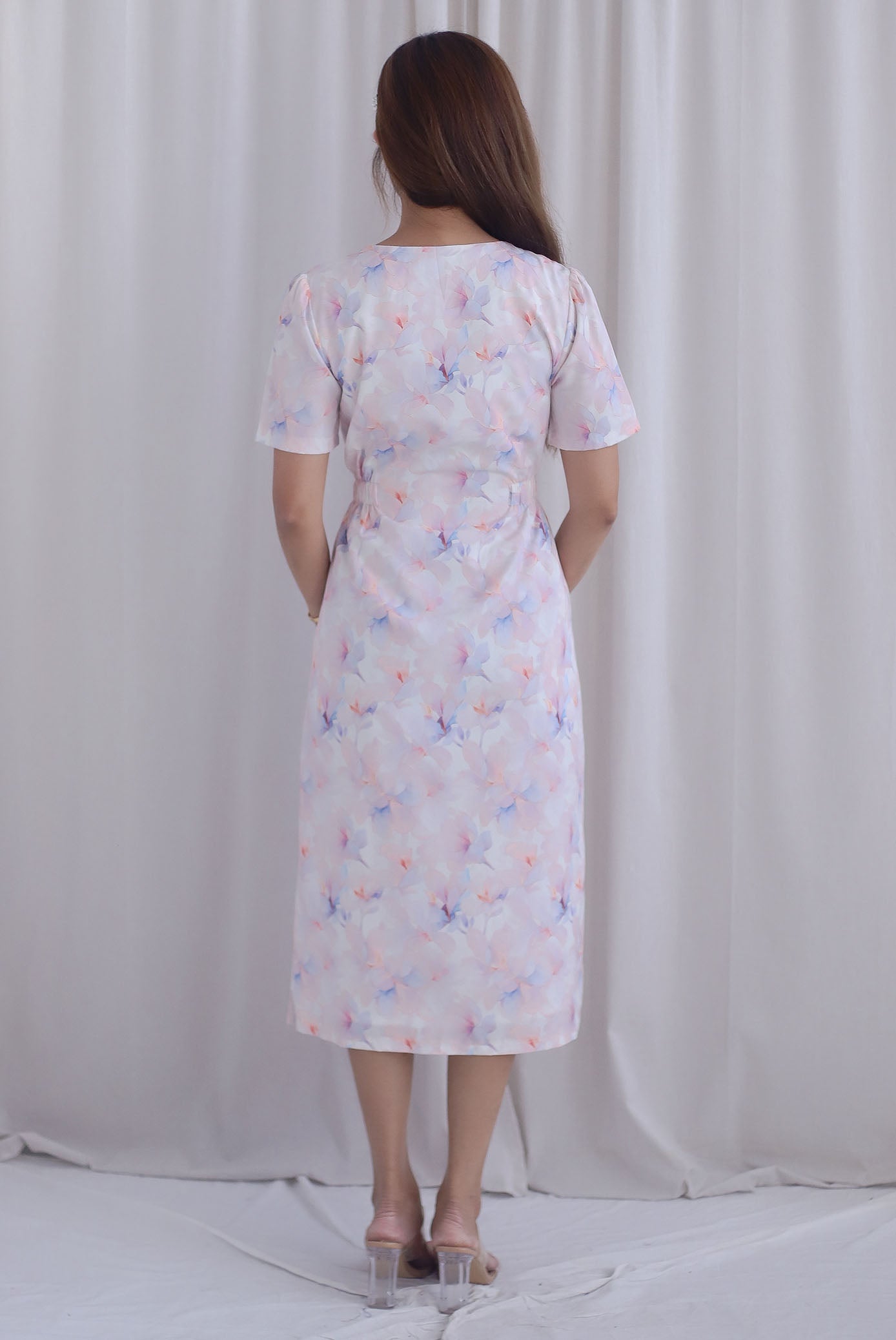 TDC Lovie Buttons Drawstring Dress In Misty Rose