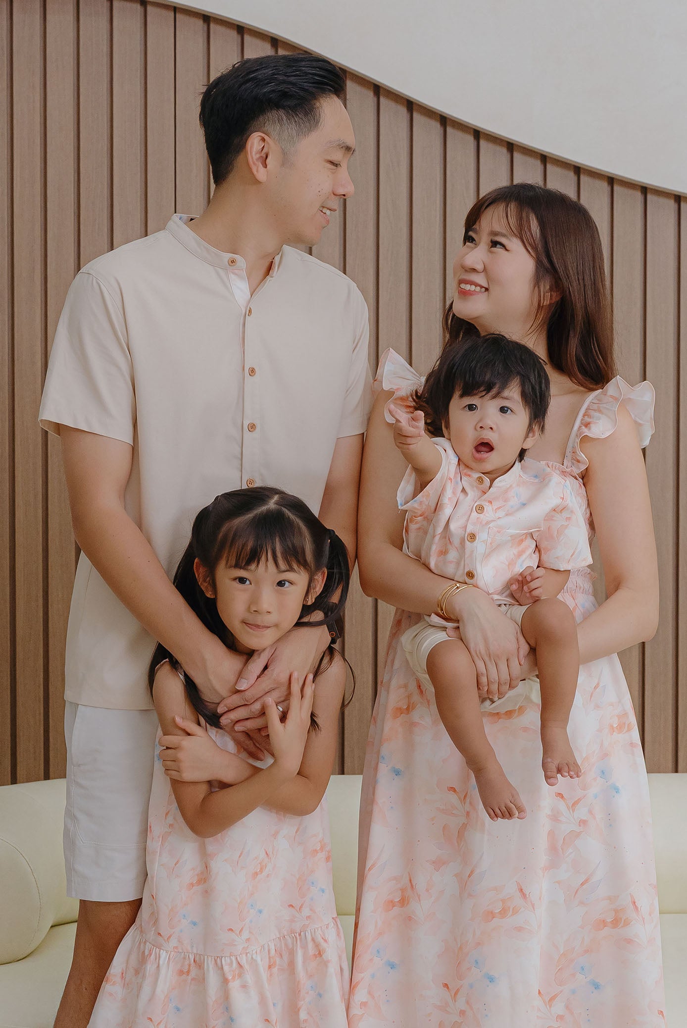 TDC Nordin Men Shirt In Ecru/Orange Pale