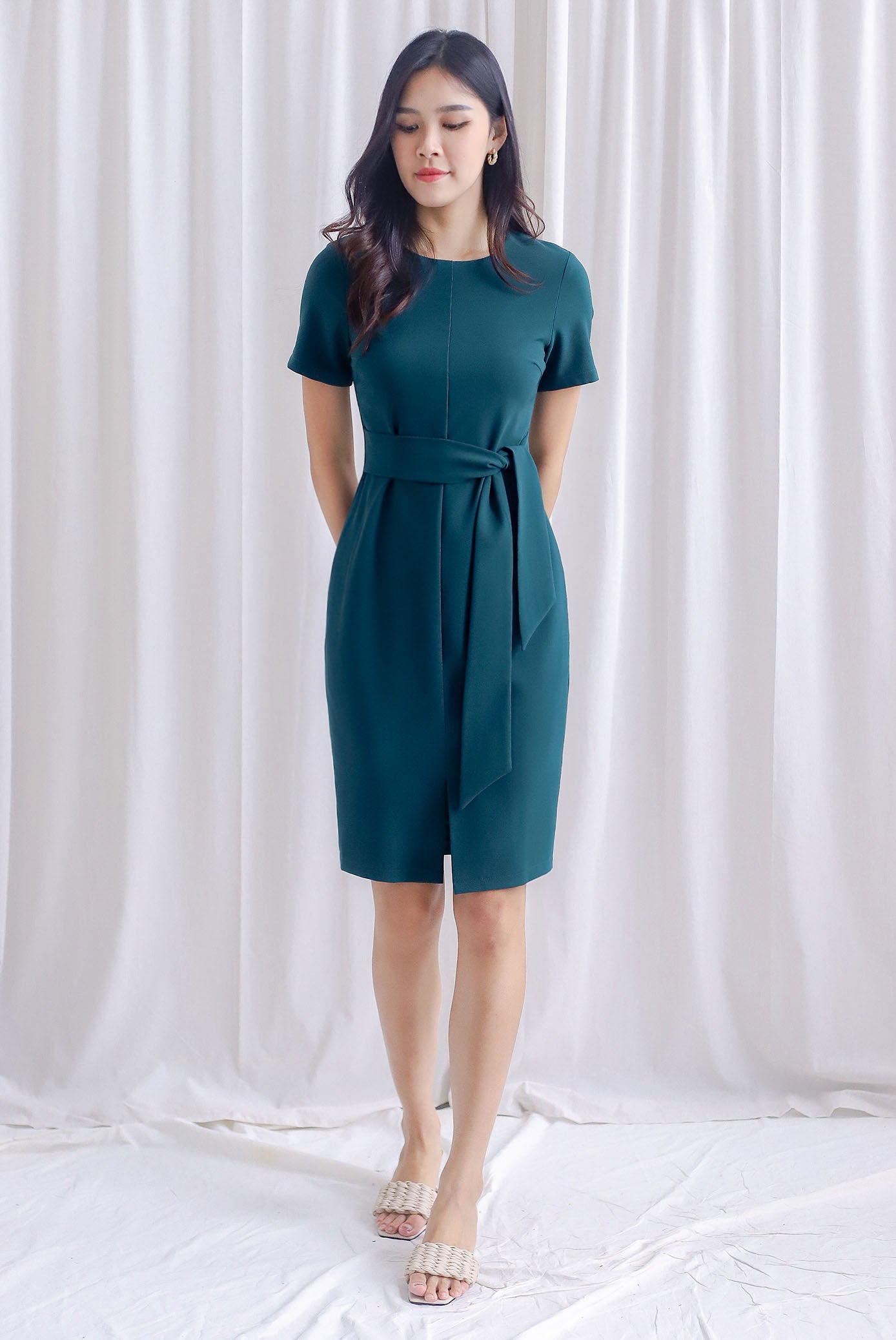 TDC Norella Sleeved Tie Waist Pencil Dress In Forest Green