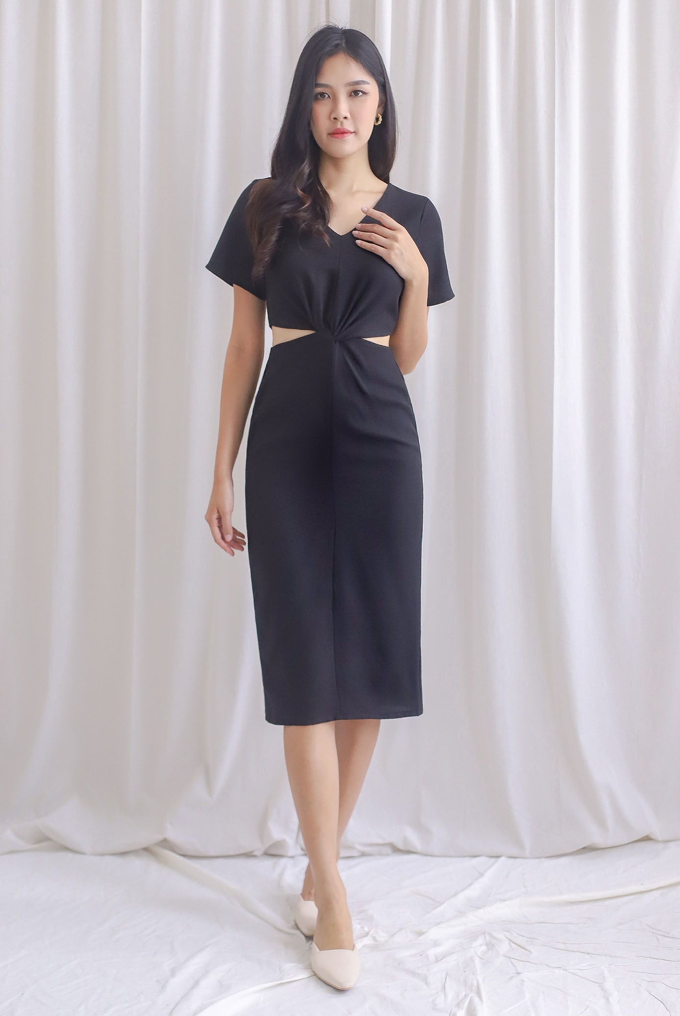 Cut out hotsell knot dress