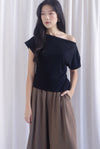 Vega Ribbed Wide Neck Top In Black