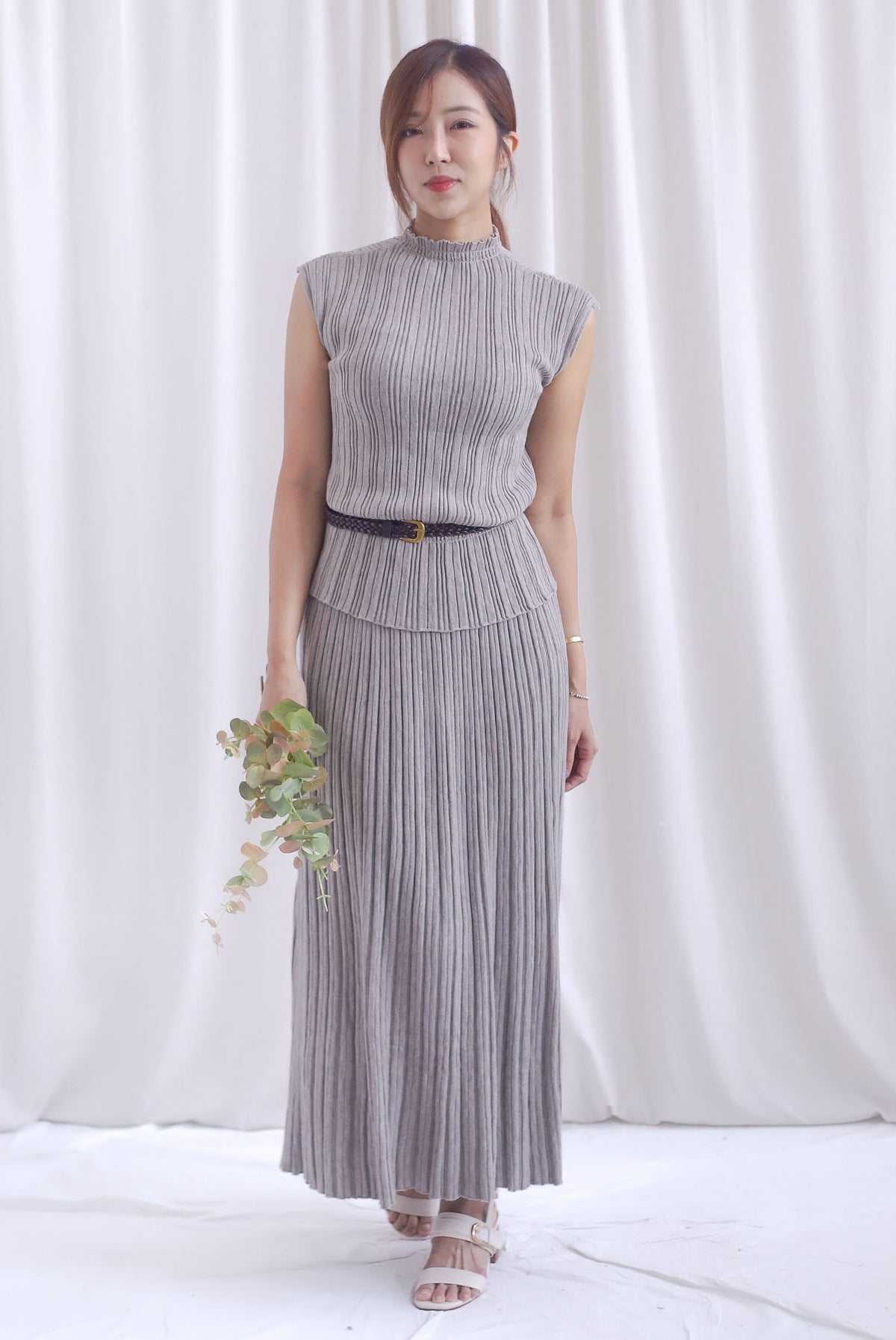 Victoria Weave Belt 3 Pcs Knit Set In Taupe