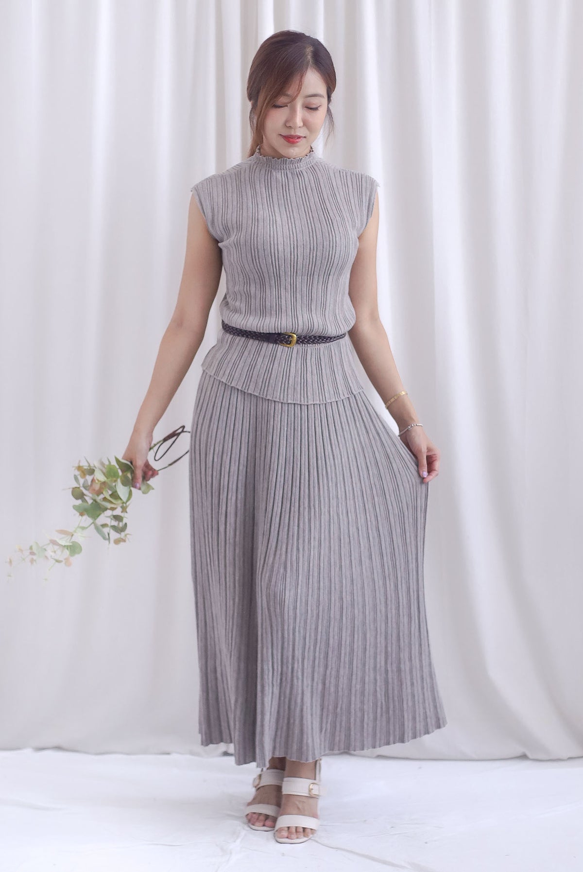 Victoria Weave Belt 3 Pcs Knit Set In Taupe
