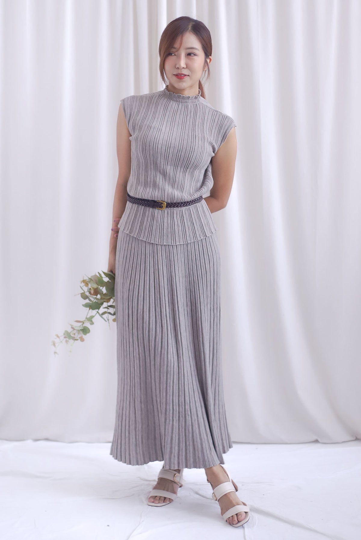 Victoria Weave Belt 3 Pcs Knit Set In Taupe