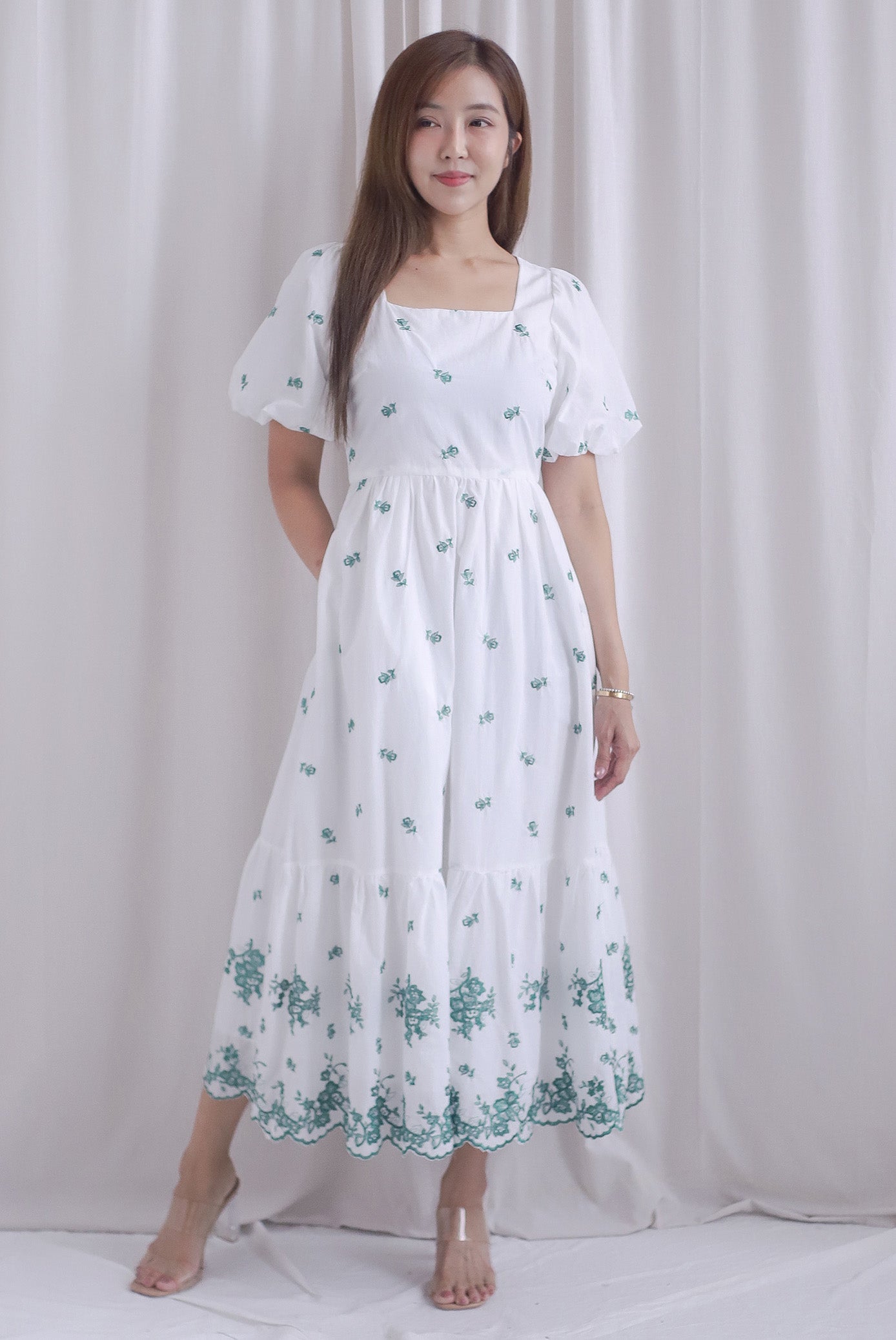 Violet Square Neck Embro Scallop Hem Maxi Dress In Green