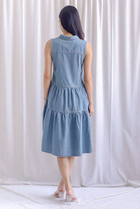 Willow Denim Tiered Dress In Light Wash
