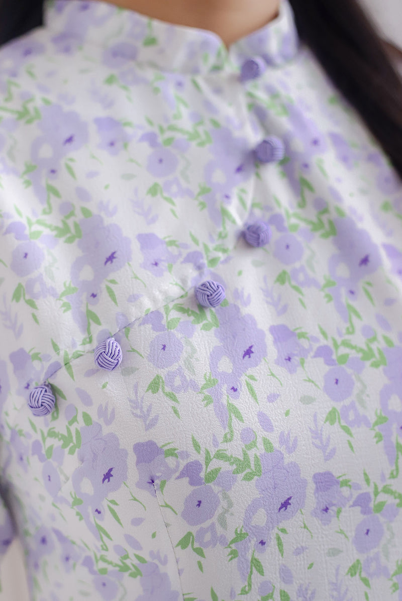 Yarn Buttons Removable Oriental Collar Dress In Lilac