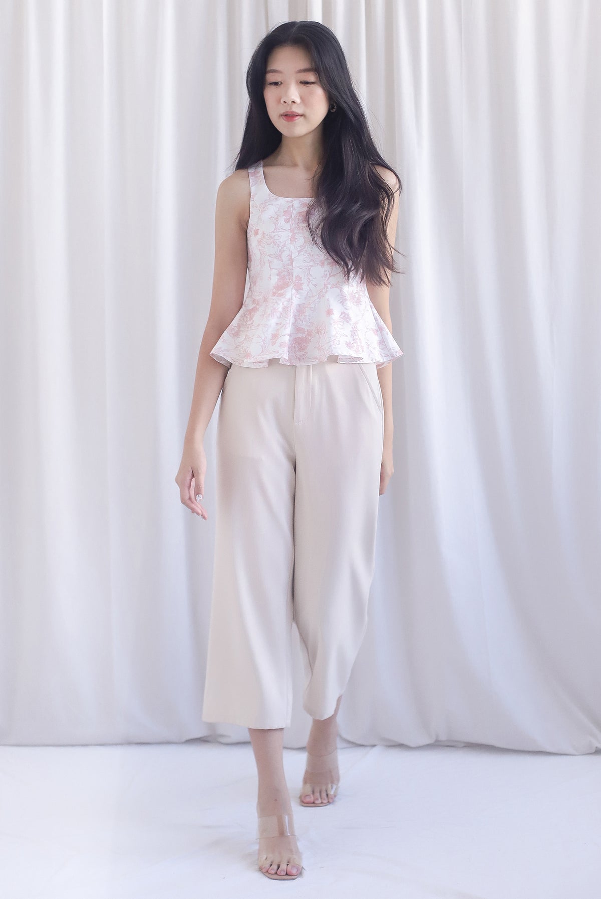 Zoey Porcelain Seam Peplum Top In Pink