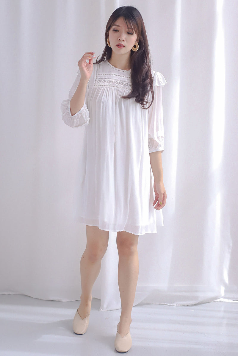 Ami Ladder Trim Crinkled Sleeve Dress In White