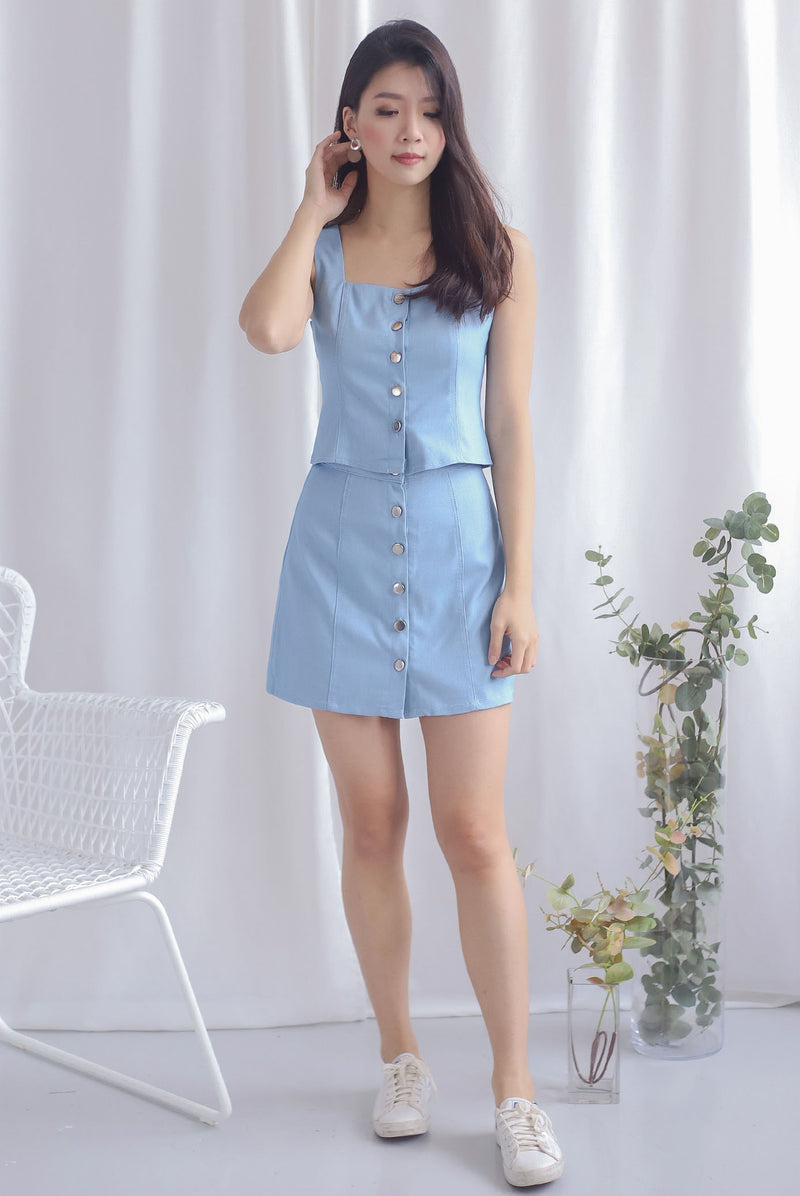 Anaisi Buttons Denim Top In Light Blue