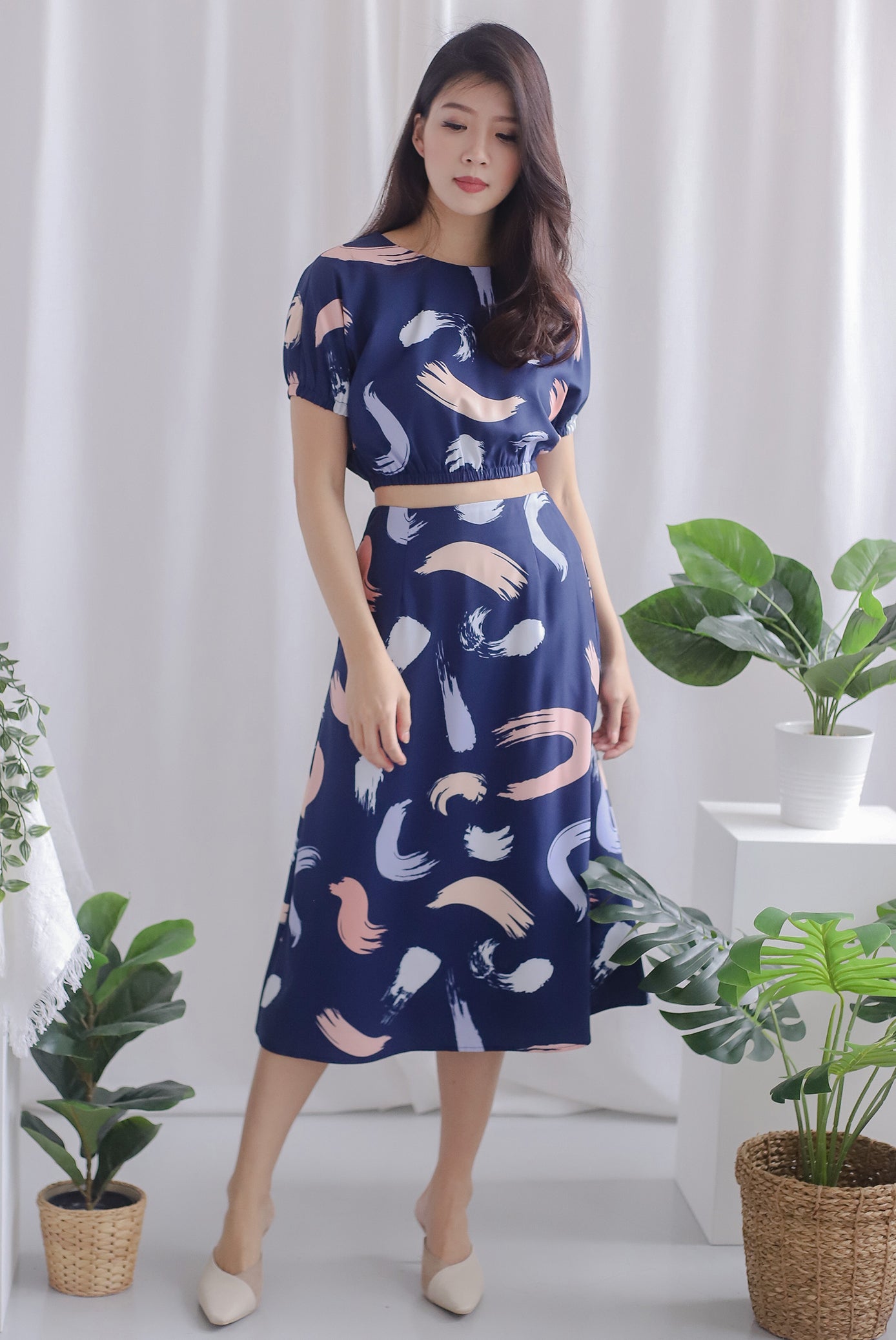 Arielle Abstract Skirt In Navy Blue