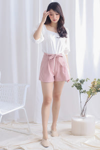 Hege Belted Denim Shorts In Pink