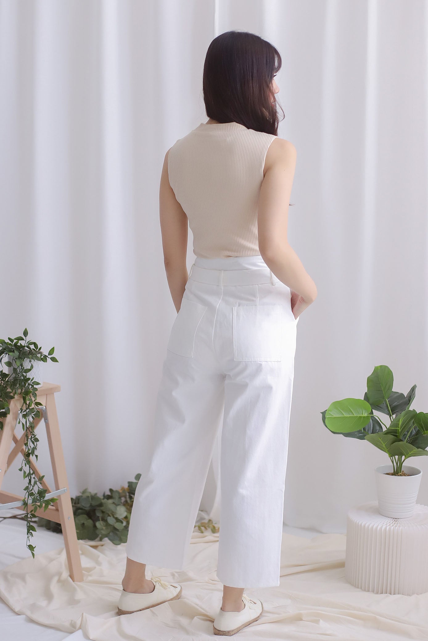 TDC Rei Linen Pants In White