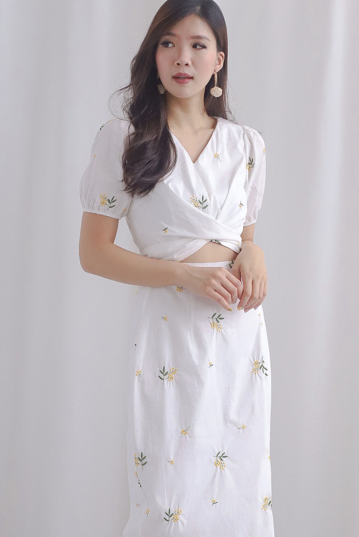 Belle Embro Crop Tie Up Top In White