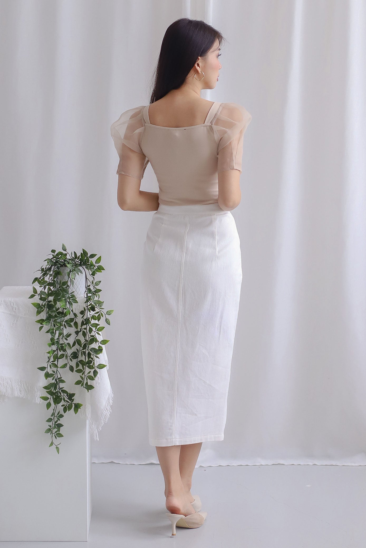 *Premium* Corey Sheer Sleeve Top In Ecru