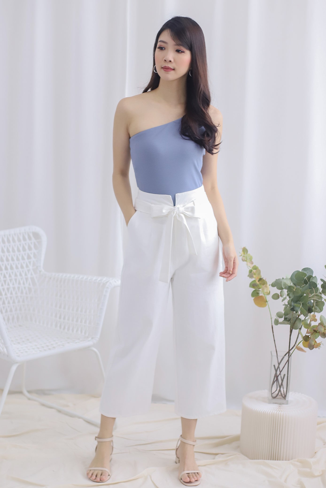 Eathelyn Ribbed Toga Top In Periwinkle Blue