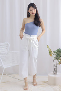 Eathelyn Ribbed Toga Top In Periwinkle Blue