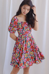 Emily Floral Ruched Dress In Red