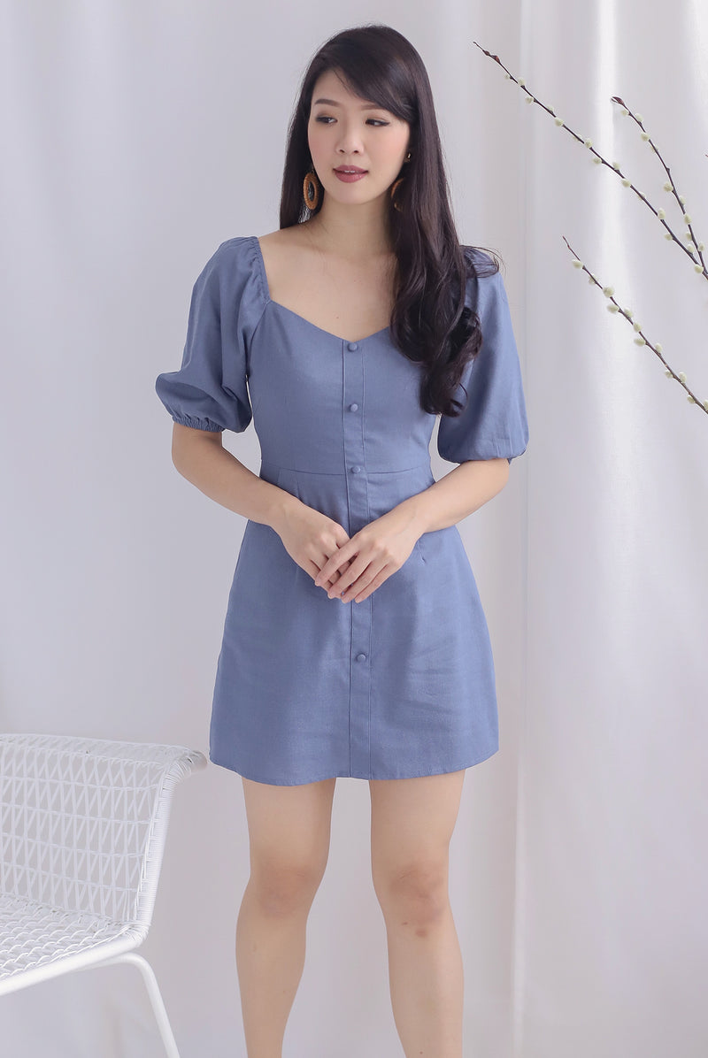 Everli Buttons Puffy Sleeve Romper In Blue